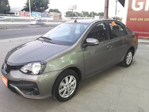 Imagem 4 de 9 de Toyota Etios 1.5 X Plus Sedan 16v Flex 4p Automático