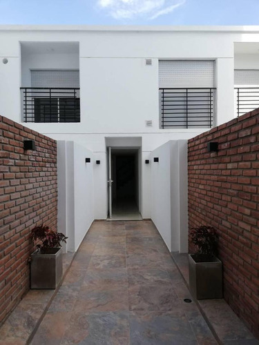 Imagen 7 de 16 de Venta Dpto 1 Dorm A Estrenar Con Patio. Italia 1500