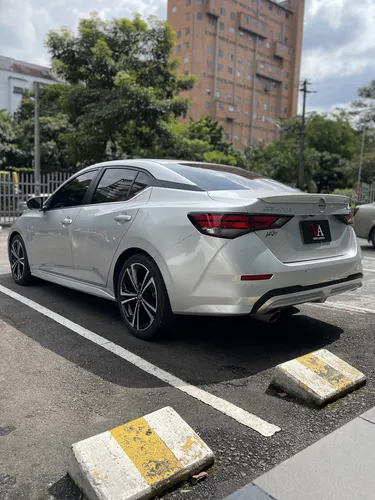 Nissan Sentra 2023 Automatico
