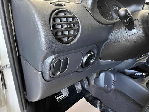 Imagen 25 de 25 de Renault Kangoo 2014 1.6 Furgon Ph3 Confort 1plc