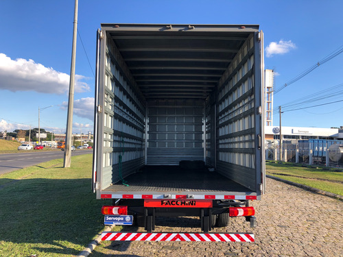 Mb Accelo 1016 Ano 2022/22 - Mercedes Benz - Baú 6,20 Metros