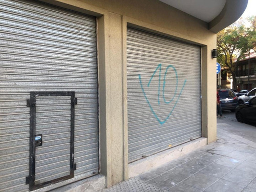 ¡excelente Local Comercial Vidriado A Estrenar!