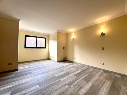 Arriendo Casa En Exclusivo Condominio, Los Trapenses