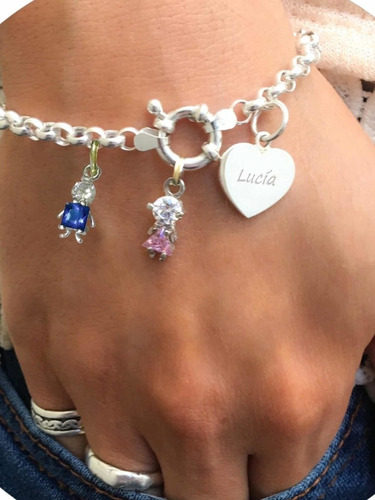 Pulsera Rolo Con 2 Dijes Nenas O Nenes Y Dije Grabado Plata