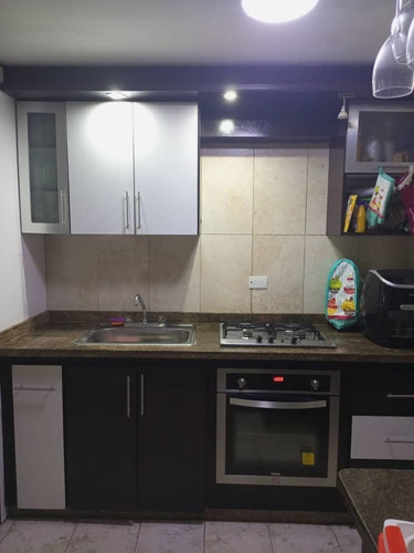 Imagen 5 de 13 de Venta De Apartamento En El Conj. Resd. La Sabana, Guatire.