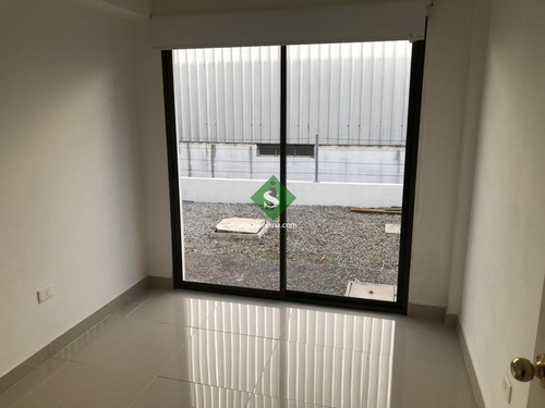 Alquiler De Apartamento En San Fernando, 1 Dormitorio, Baño, Patio.- Ref: 168234
