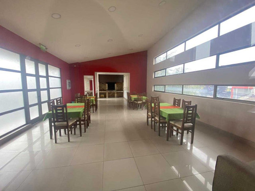 Se Vende Depto 2d Y 1b En Edificio Triourbano (70690)