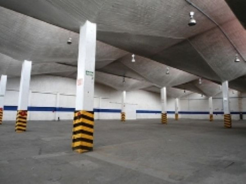 Bodega Independiente De 2830m2, Oficinas En Dos Niveles, Dos Entradas De Trailer