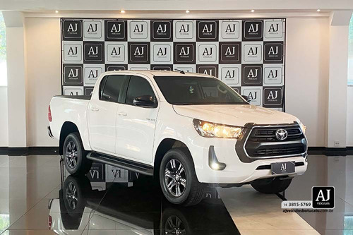Toyota Hilux 2.8 D-4D TURBO DIESEL CD SR 4X4 AUTOMÁTICO