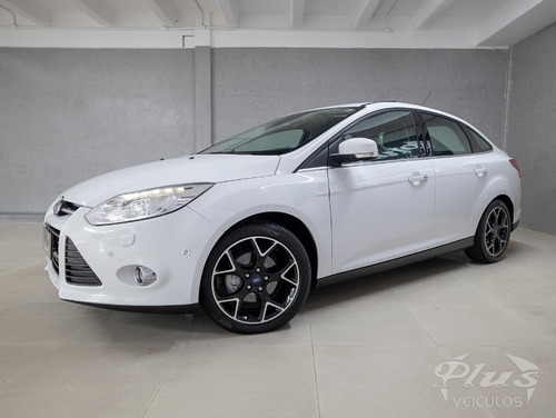 Ford Focus Sedan 2.0 Titanium