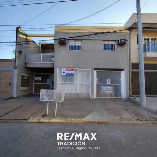 Venta Casa 3 Dorm. - Carlos Gardel 365, Rcia.