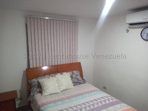 Apartamento En Venta En La Morita Moderno En Urb. Privada 23-24060 Holder