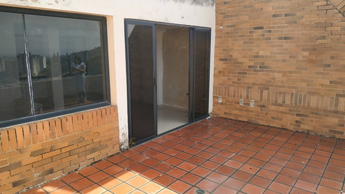 Imagen 18 de 25 de Townhouse Obra Blanca Con Terraza En Lomas Alto Lomas Del Este Valencia Nf 157068