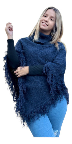 Poncho De Lana Boucle Con Flecos