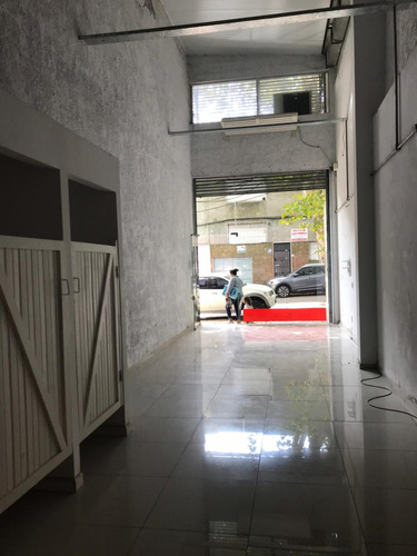 Oportunidad En Zona Mayorista Próximo Arenal Grande.