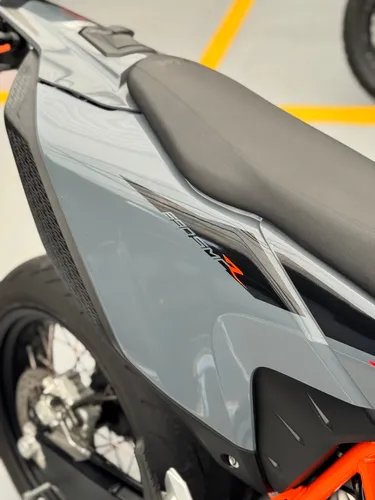 Ktm 690 Smc R Escape Akrapovic