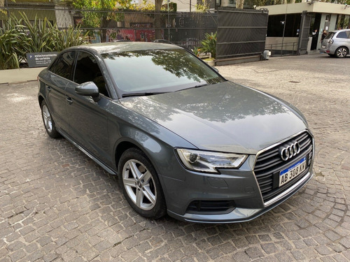 Audi 3