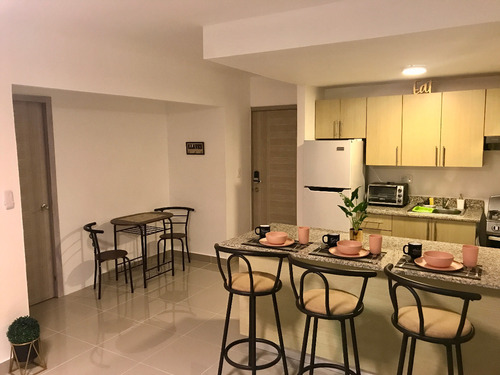 Apartamento Semi Amueblado De 2 Habitaciones Y Un Baño En Bávaro - Punta Cana Con Acceso A 9 Piscinas (2661)