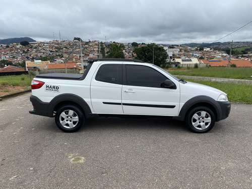 Fiat Strada 1.4 Hard Working Cab. Dupla Flex 3p