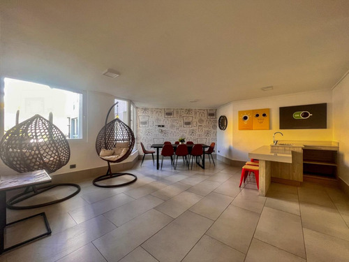 Departamento Impecable Metro Orientales Estc. Y Bodega