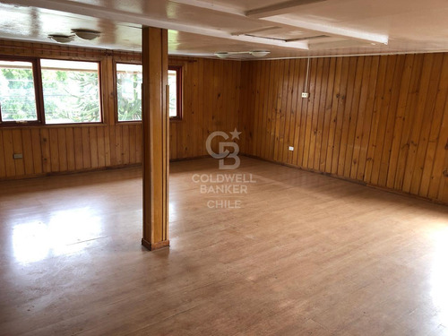 Arriendo Local Comercial En Ubicación Privilegiada