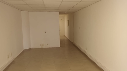 Preciosa Oficina En Torre Libertad - Centro Sobre 18 De Julio
