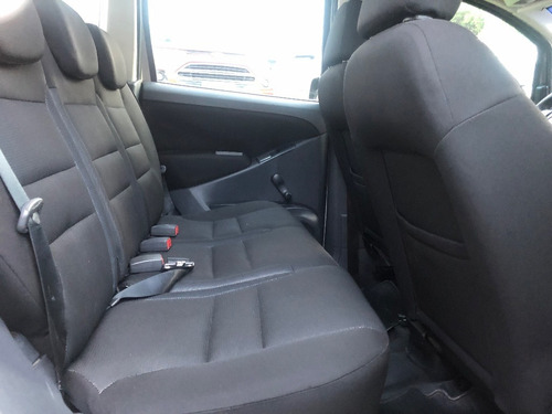 Imagem 8 de 9 de Fiat Idea Attractive 1.4 Fire Flex 8v 5p