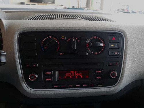 Imagem 9 de 14 de Volkswagen Up! 1.0 Tsi Move 5p