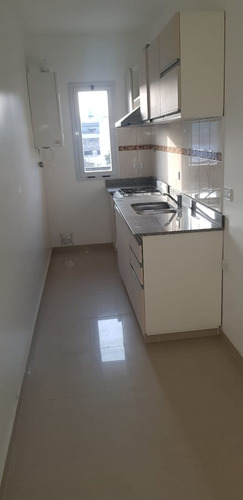 Departamento 3 Ambientes Bernal Oeste Financia
