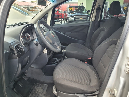 Imagem 11 de 15 de Fiat Idea 2014 1.6 16v Essence Flex 5p