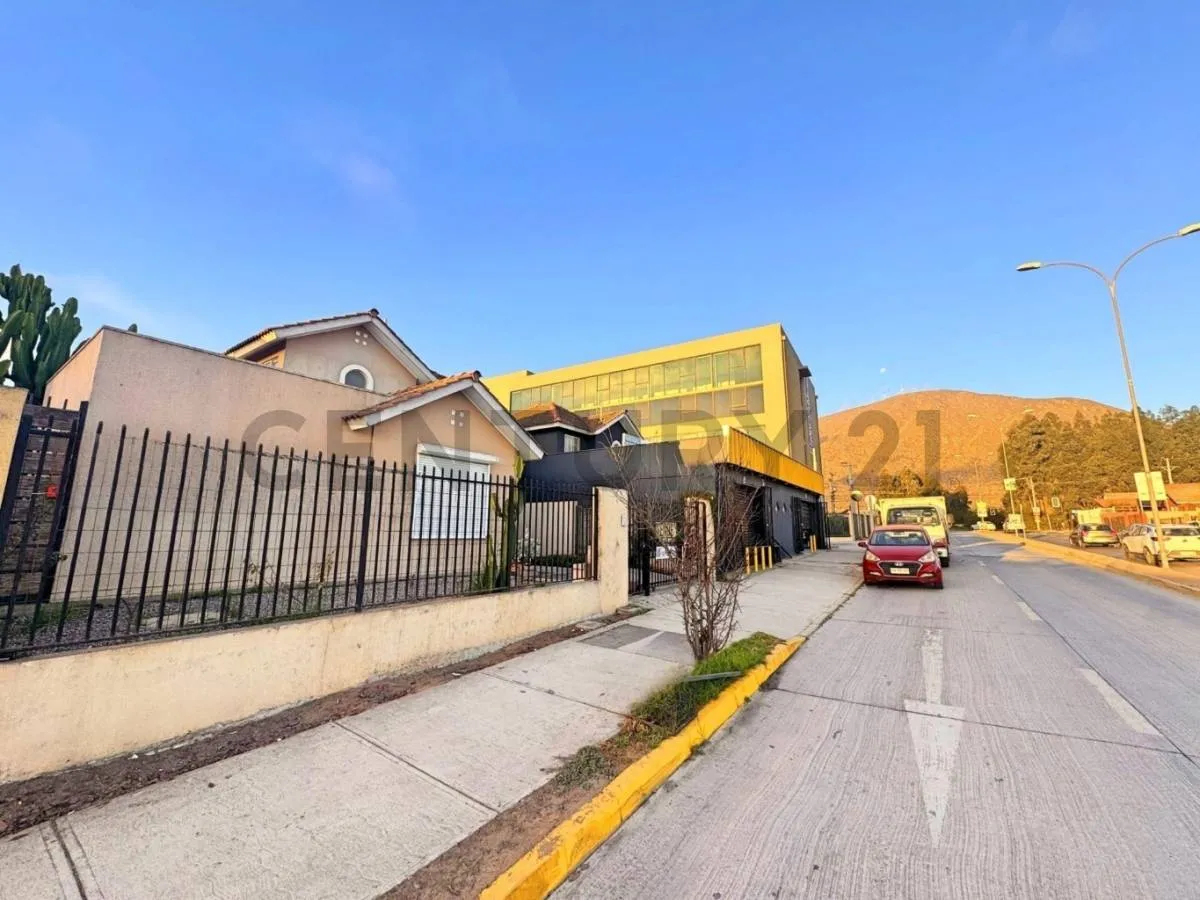 Imagen 2 de 23 de Se Vende Casa Con Potencial Comercial En Los Perales