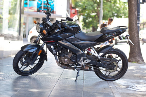 Bajaj Rouser Ns 200
