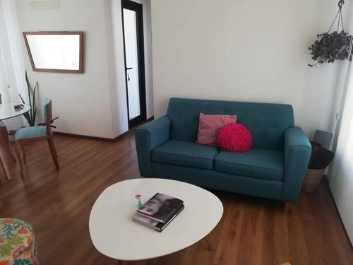 Imagen 2 de 14 de Precioso Apto 2 Dormitorios-2 Cochera Zona Ciudad Vieja!