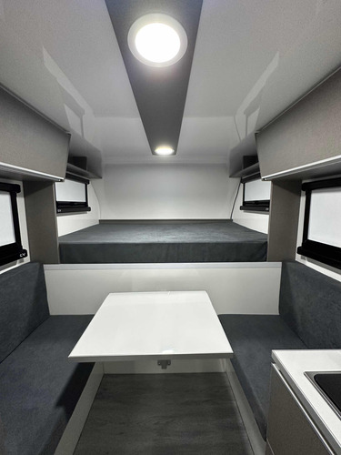 Camper Para Pickup Doble Cabina Marca Iseo