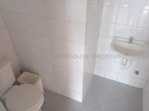 Imagen 20 de 30 de Oficina En Venta En Plaza Madrid Este De Barquisimeto Lara 0.4.2.4.5.9.3.7.5.4.2 Rent-a-house Centro Occidente Mls Código: 22-17094, Avenida Los Leones