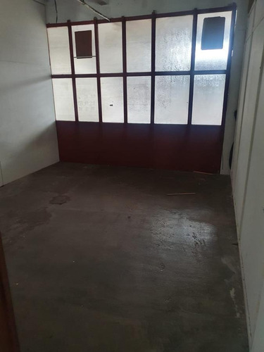 Imagen 15 de 19 de Colonia Esq Vazquez Y La Otra Es Barrios Amorin