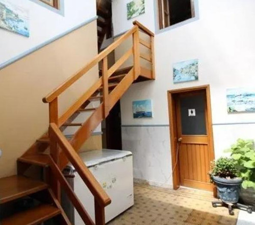 Vendo Casa 9 Dormitorios En Barrio Sur.