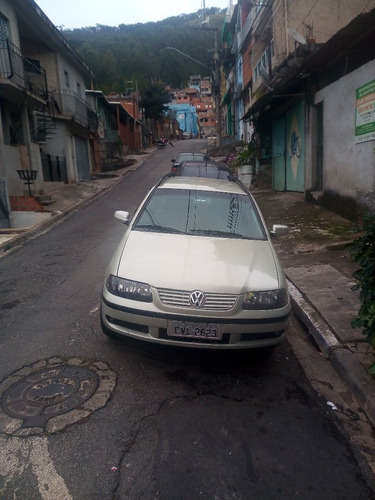 Volkswagen Parati 2000 1.0 16v 5p