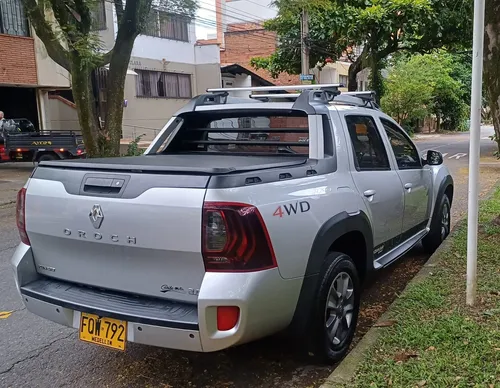 Renault Duster OROCH 4x4 Intense