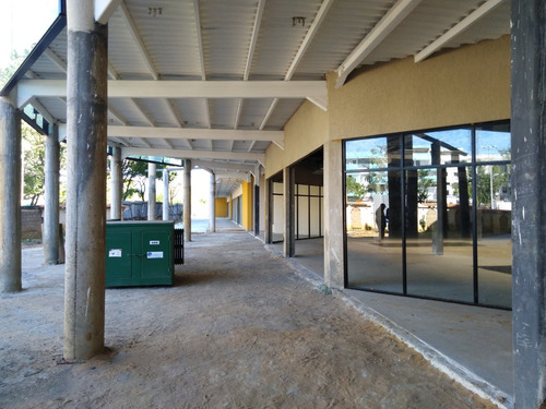 Imagen 5 de 12 de En Venta Local Comercial En C.c. Country Mall, Barcelona