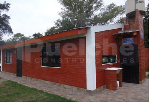Casa De Tres Ambientes - Excelente Oportunidad - A Construir En Ladrillos Y Hormigón - Sin Anticipo