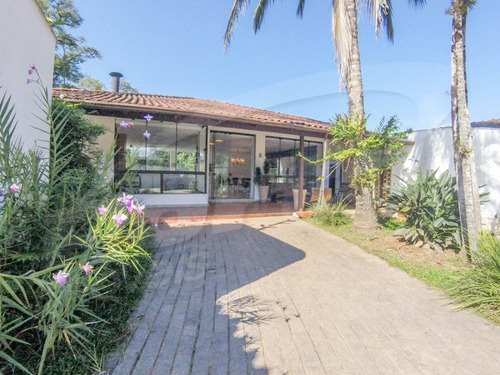 Salto Do Norte , Belissima Casa Com 3 Suites 2 Salas Amplas, Lavabo, Cozinha E Belissima Área De Festas .terreno De Aproximadamente 5.000m² Praticamente Uma Chacára Urbana, Excelente Para Lazer Co