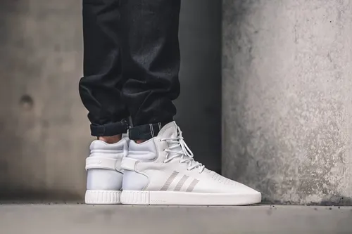 Zapatillas adidas tubular clearance blancas