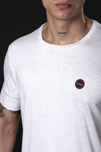Imagen 2 de 3 de Remera Basica Veteada Hombre No End 37249