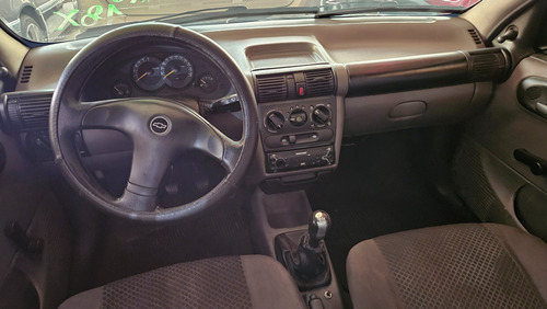 Chevrolet Corsa Classic 1.0 Life Flex Power 4p 70 hp