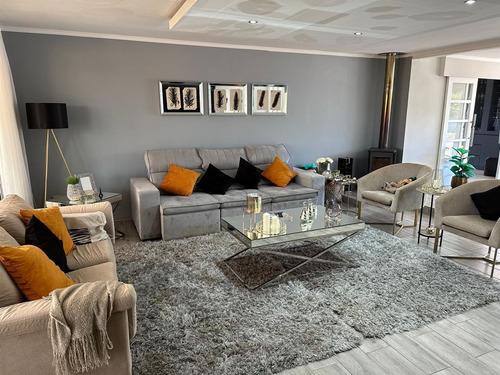 Hermosa Parcela Con 2 Casas En Venta De 5d 3b En Quillota