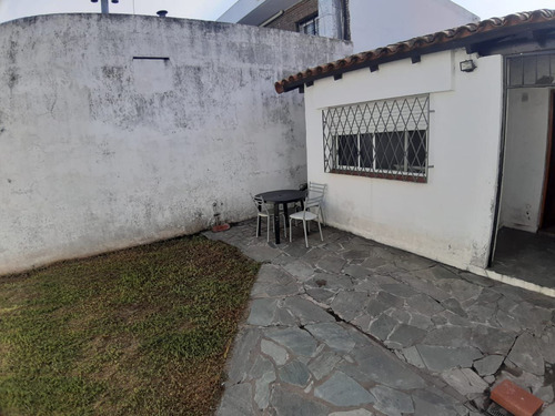 Venta Casa 2 Ambientes Bernal