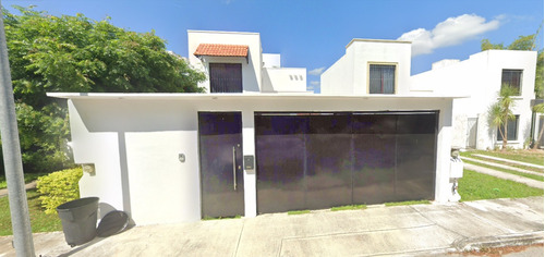 Oprtunidad Casa En Venta 74c, Gran Sta Fe, Merida Yucatan/ Rec Bancaria Laab1