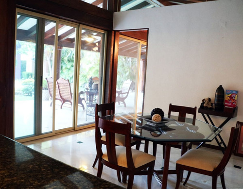 Imagen 26 de 30 de Lujosa Mansión En Exclusiva Privada En Montecristo