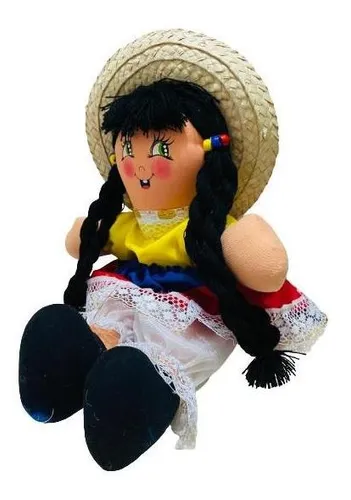 Muñeca de trapo – MUSEO PEDAGÓGICO COLOMBIANO